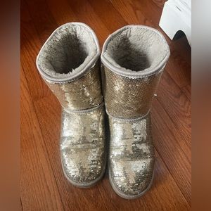 Ugg Australia Black Sequin Classic  Shearling Boots Size USA 8 Well LOVED,